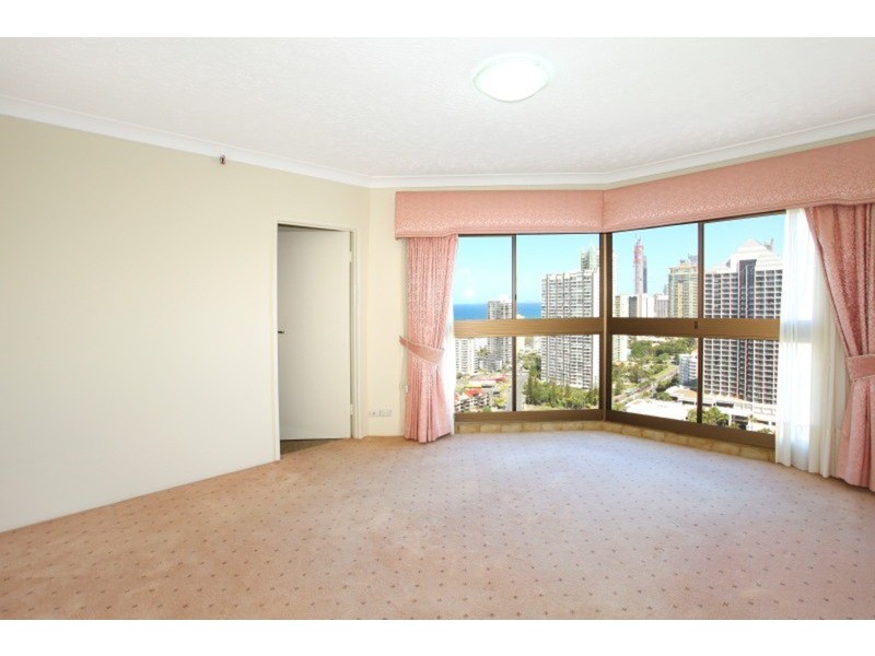 138/2 “Atlantis East” Admiralty  Drive, Paradise Waters QLD 4217
