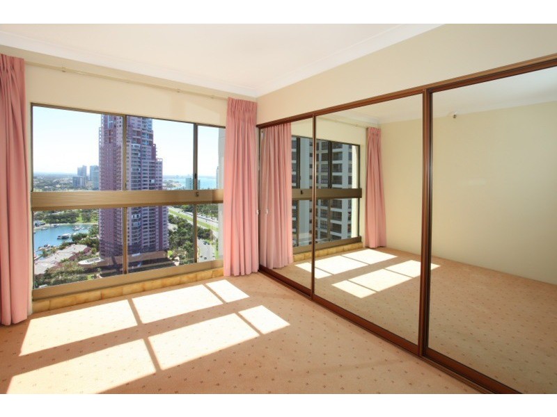 138/2 “Atlantis East” Admiralty  Drive, Paradise Waters QLD 4217