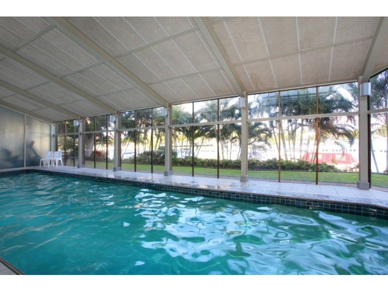 138/2 “Atlantis East” Admiralty  Drive, Paradise Waters QLD 4217