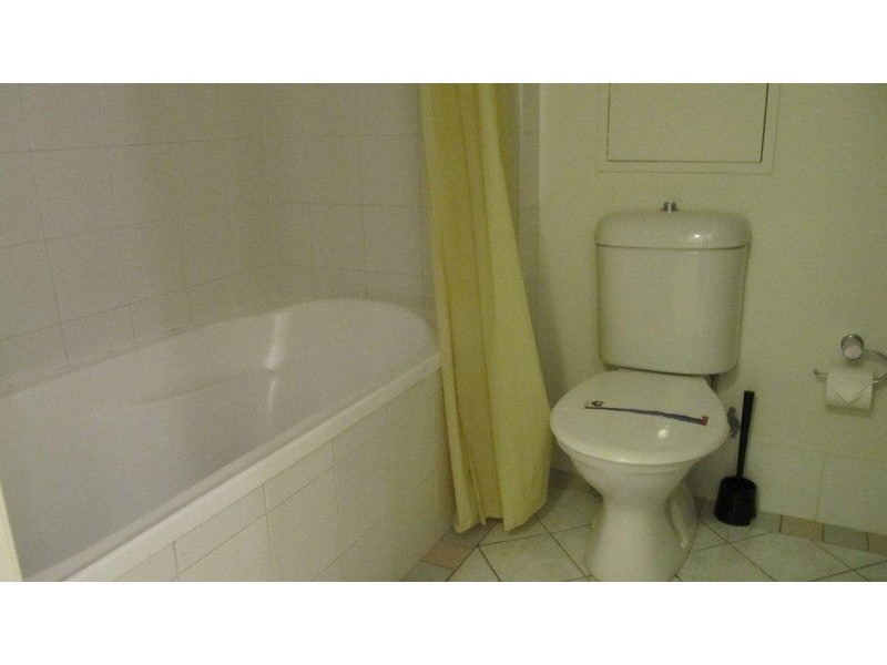 1 “Paradise Island Resort” Paradise Island Drive, Surfers Paradise QLD 4217