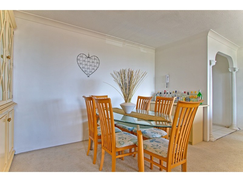 18 Commodore Drive, Paradise Waters QLD 4217