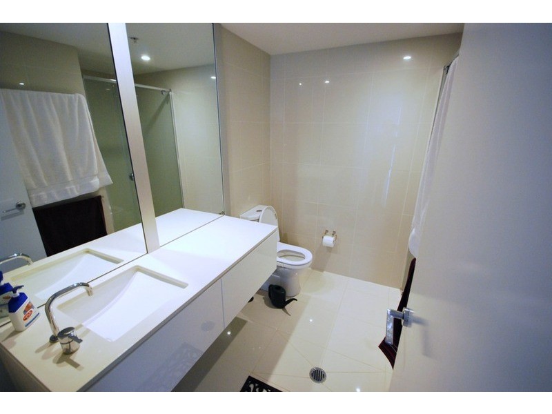“Q1″ 9 Hamilton Avenue, Surfers Paradise QLD 4217