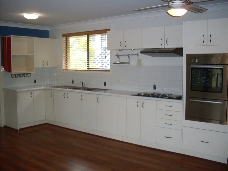 9 Rocket  Court, Benowa QLD 4217