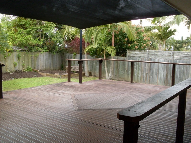 9 Rocket  Court, Benowa QLD 4217