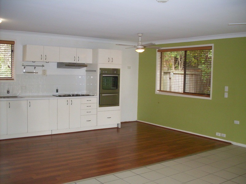 9 Rocket  Court, Benowa QLD 4217