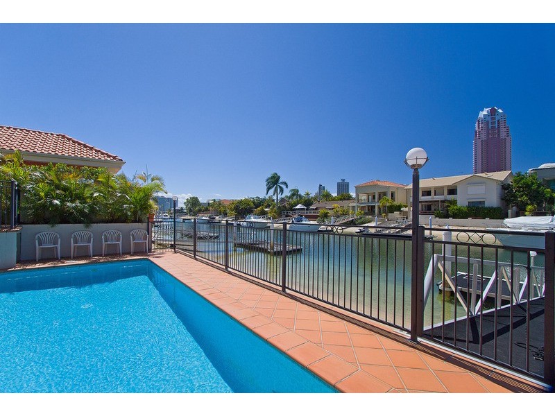 Paradise Waters QLD 4217