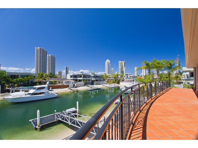 Paradise Waters QLD 4217