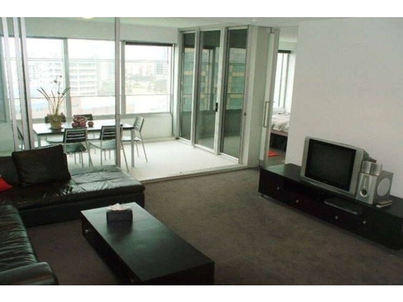 1010/”Q1″ 9 Hamilton Avenue, Surfers Paradise QLD 4217