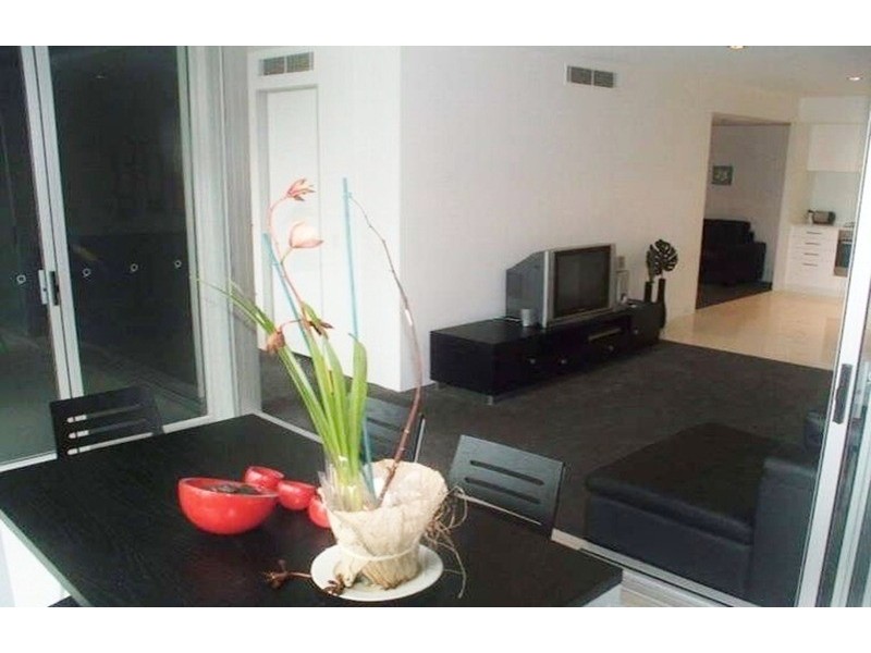 1010/”Q1″ 9 Hamilton Avenue, Surfers Paradise QLD 4217