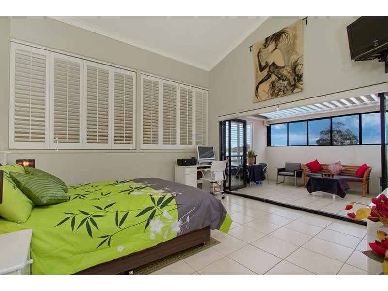 31 Railway Street, Southport QLD 4215