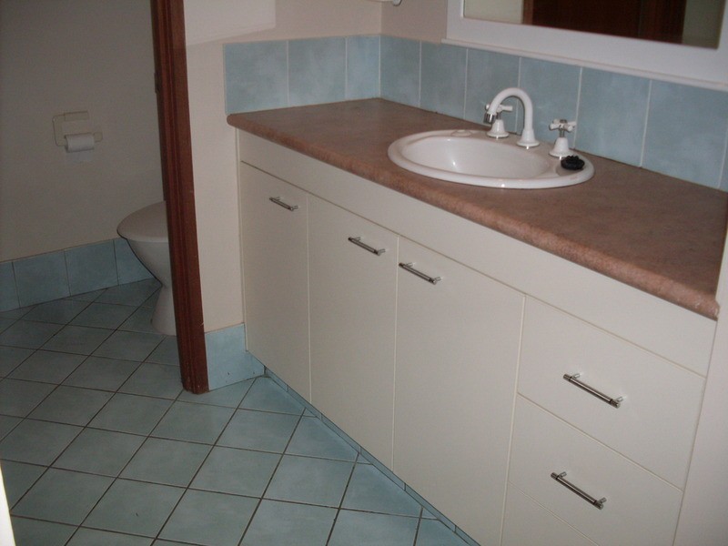 8 Nootka Court, Broadbeach Waters QLD 4218