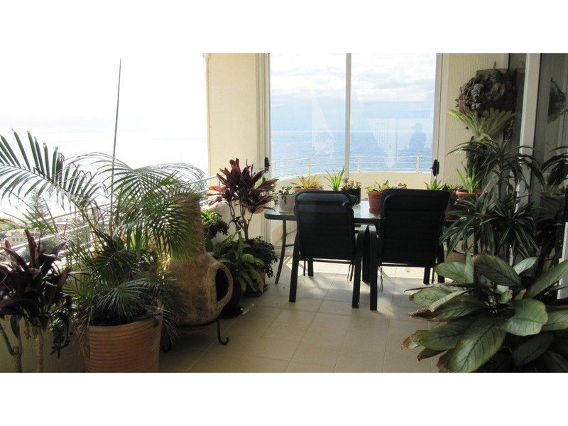 15 “The George” 2 Montgomery Avenue, Main Beach QLD 4217