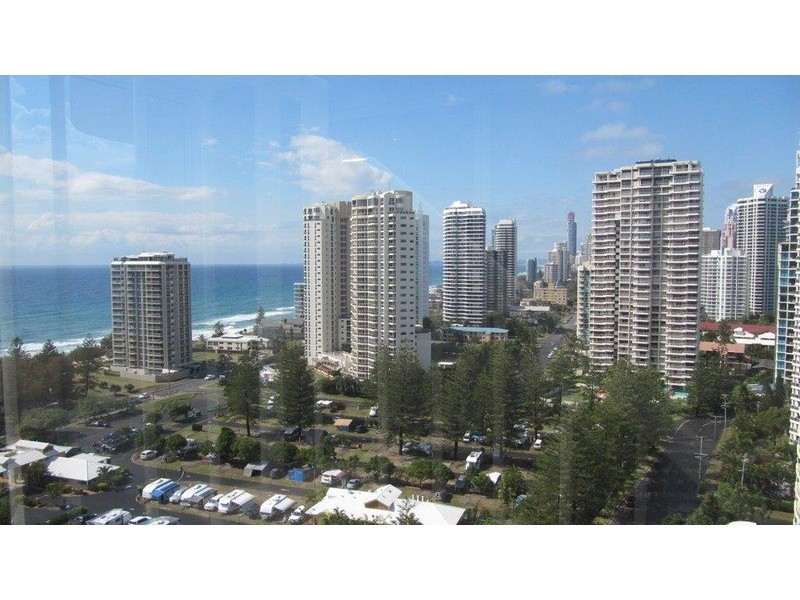 15 “The George” 2 Montgomery Avenue, Main Beach QLD 4217