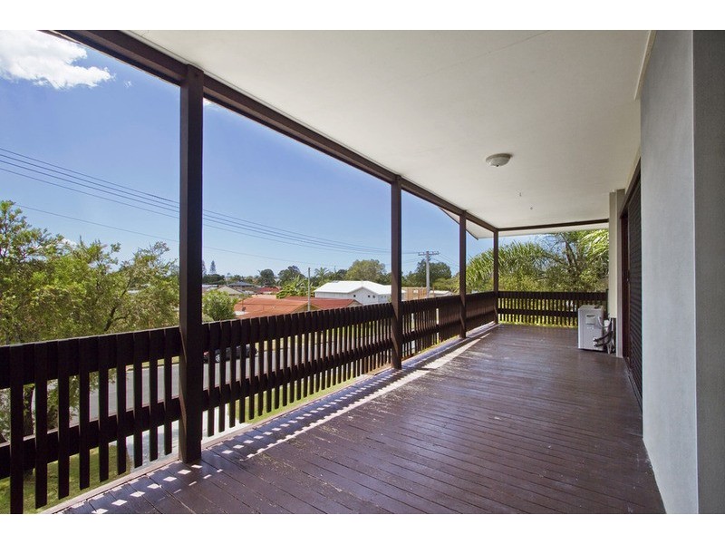 20 Plover Avenue, Paradise Point QLD 4216