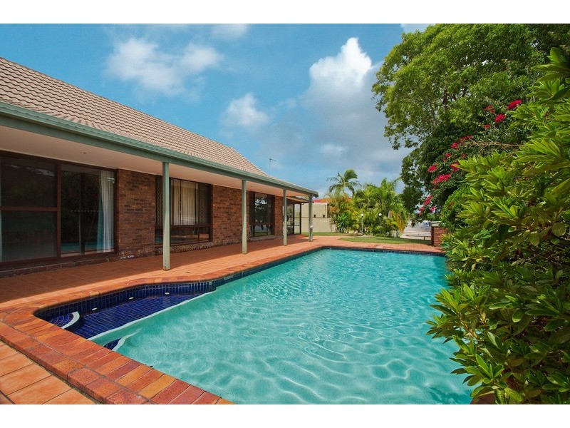 169 Rio Vista Boulevard, Broadbeach Waters QLD 4218