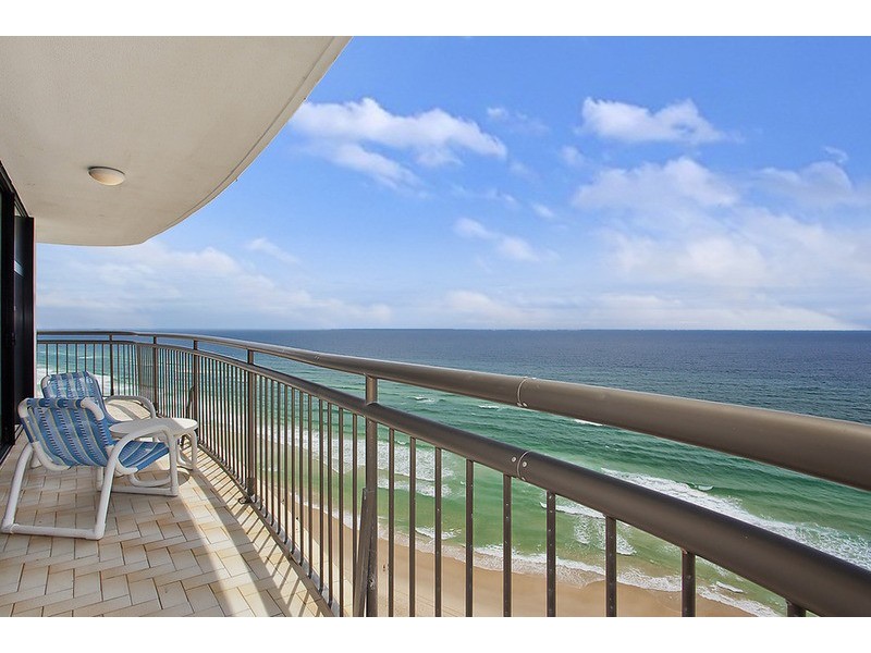 22E/4 Old Burleigh Road, Surfers Paradise QLD 4217