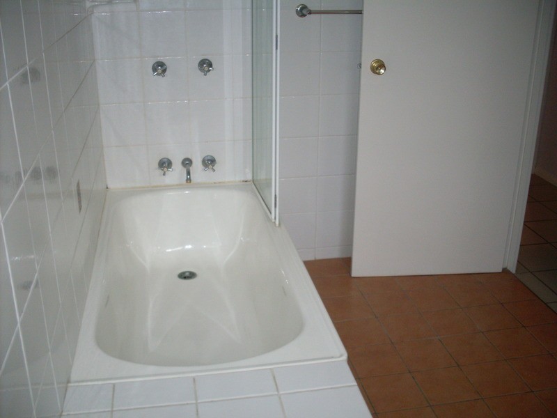 9 Rocket  Court, Benowa QLD 4217