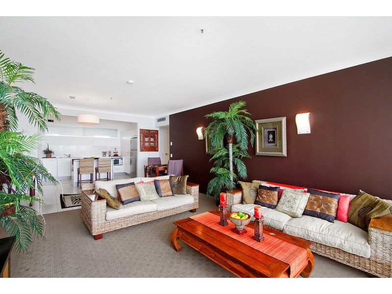 2802/3422 “Golden Gate” Surfers Boulevard, Surfers Paradise QLD 4217