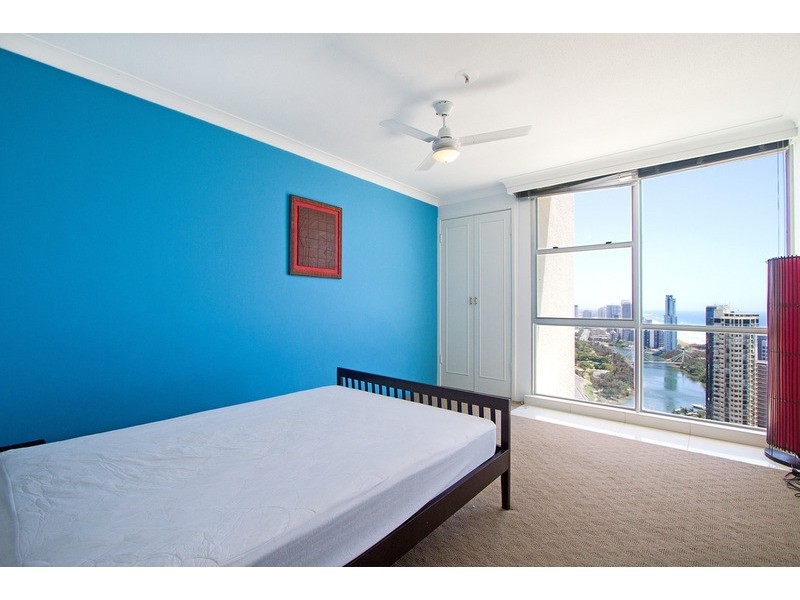 2802/3422 “Golden Gate” Surfers Boulevard, Surfers Paradise QLD 4217