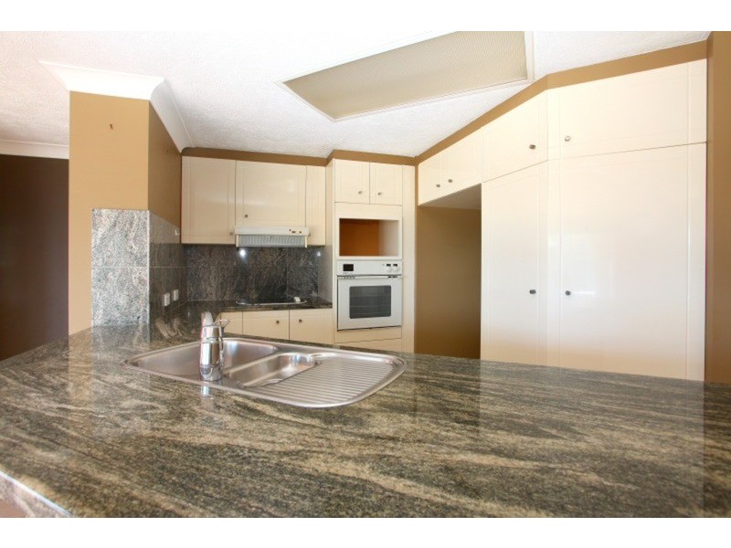 48/19 “Surfers Mayfair” Riverview  Parade, Surfers Paradise QLD 4217