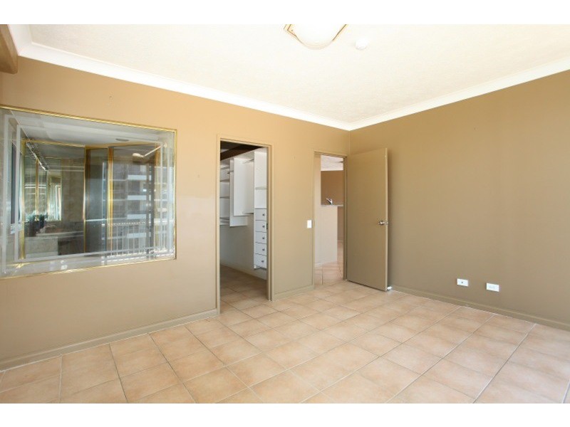 48/19 “Surfers Mayfair” Riverview  Parade, Surfers Paradise QLD 4217