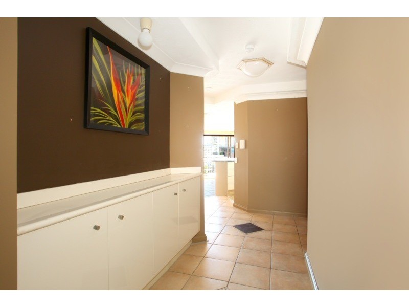 48/19 “Surfers Mayfair” Riverview  Parade, Surfers Paradise QLD 4217