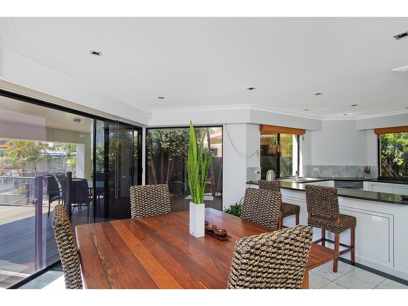 19 Buccaneer Court, Paradise Waters QLD 4217
