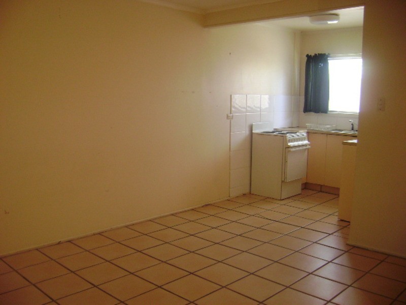 2/5 Stanhill Drive, Chevron Island QLD 4217