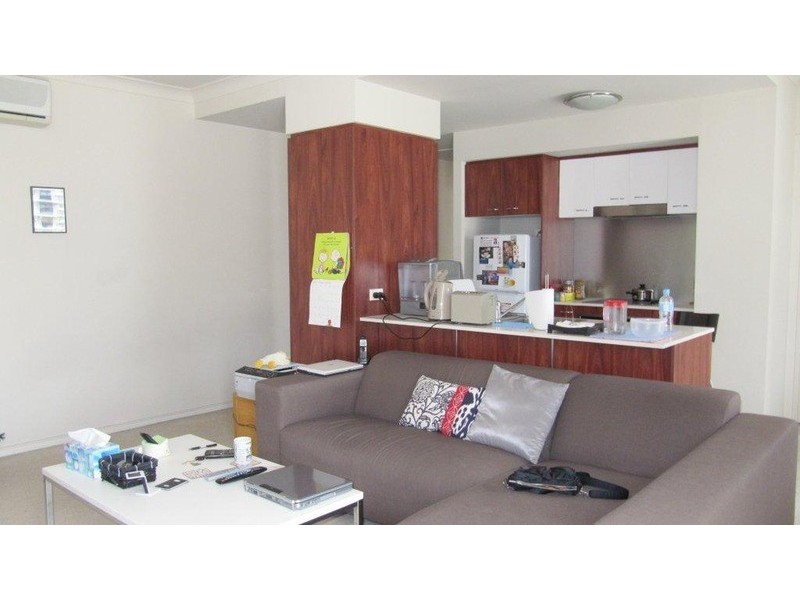 23 Ferny Avenue, Surfers Paradise QLD 4217