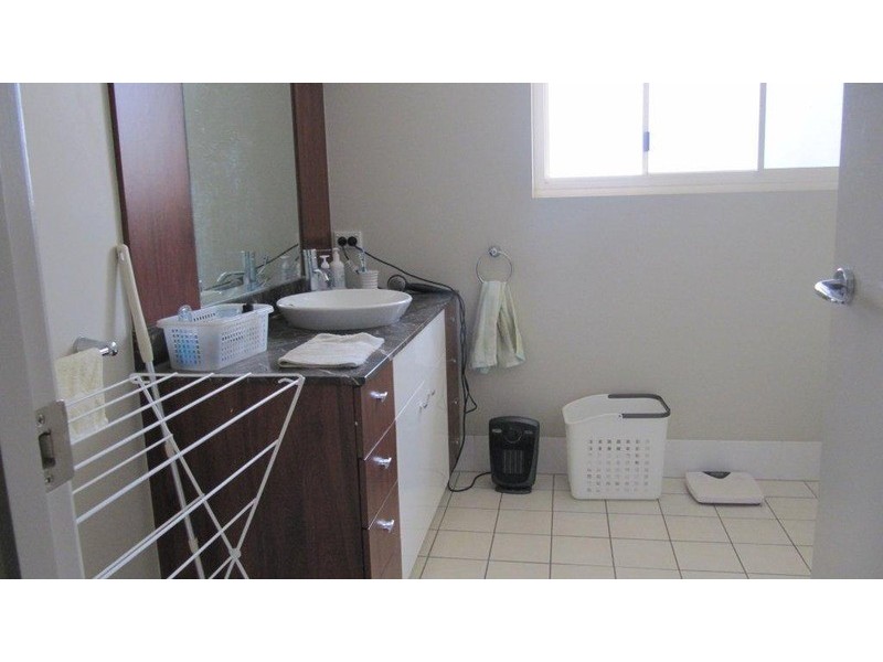 23 Ferny Avenue, Surfers Paradise QLD 4217