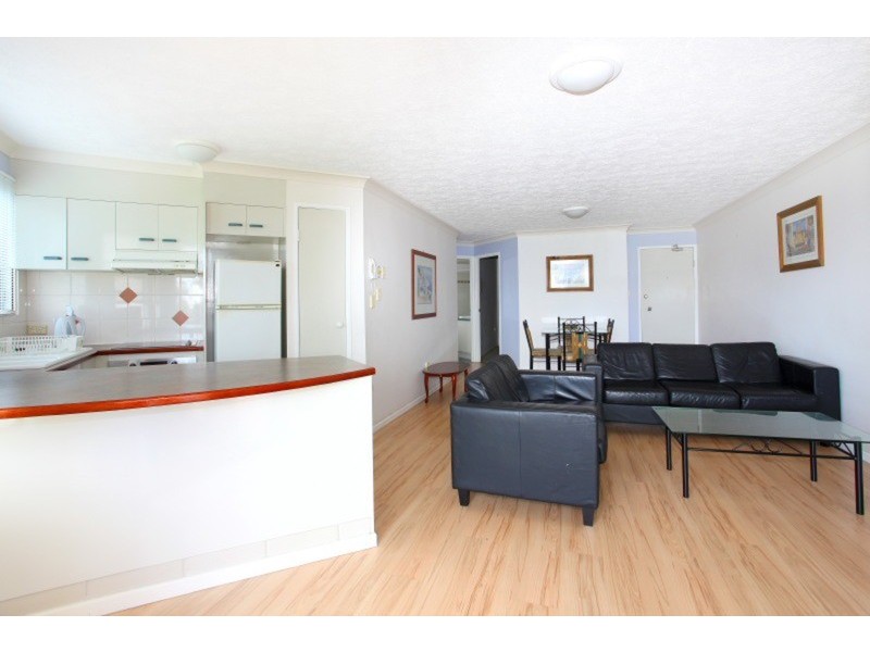 7 Robert Street, Labrador QLD 4215