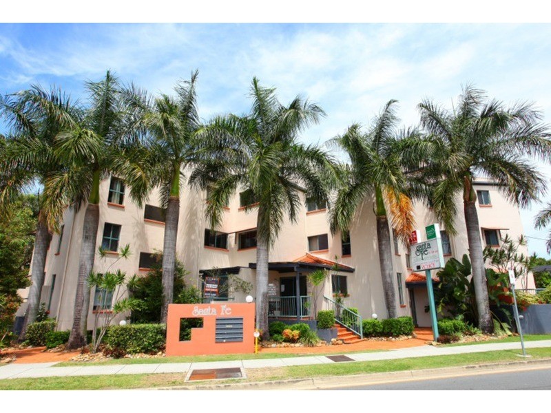 7 Robert Street, Labrador QLD 4215