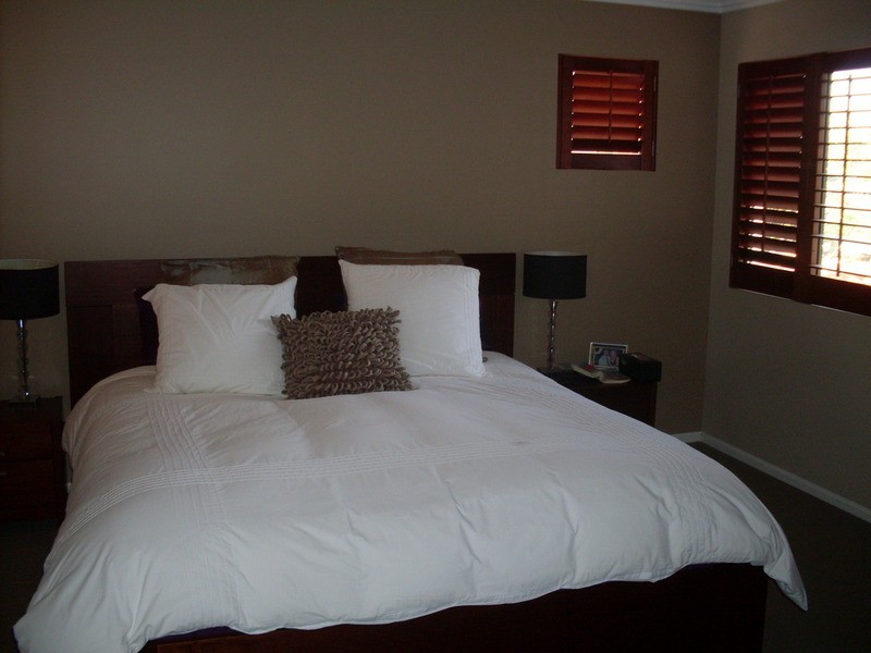 10 St Pauls Place, Isle Of Capri QLD 4217