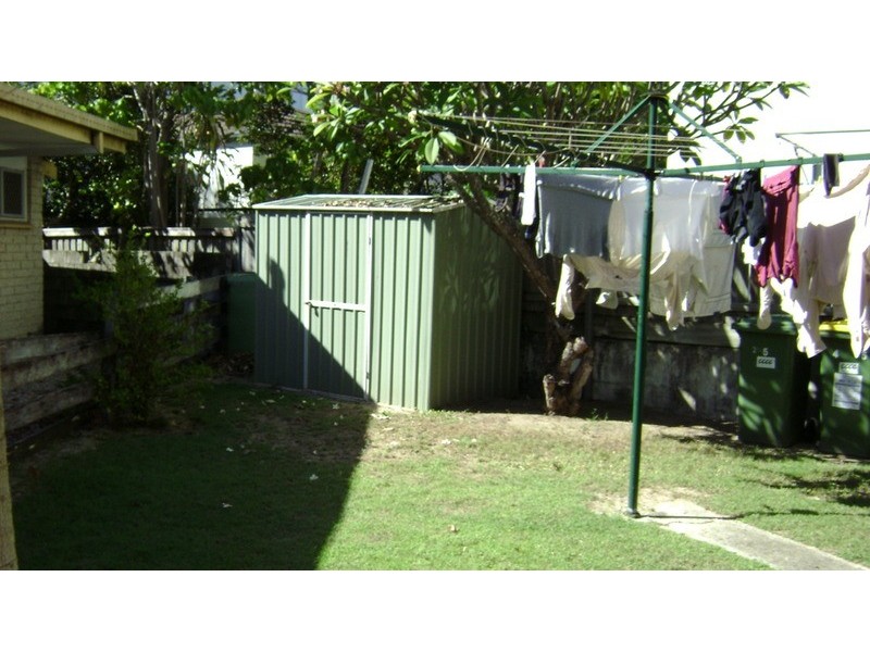 2/5 Stanhill Drive, Chevron Island QLD 4217