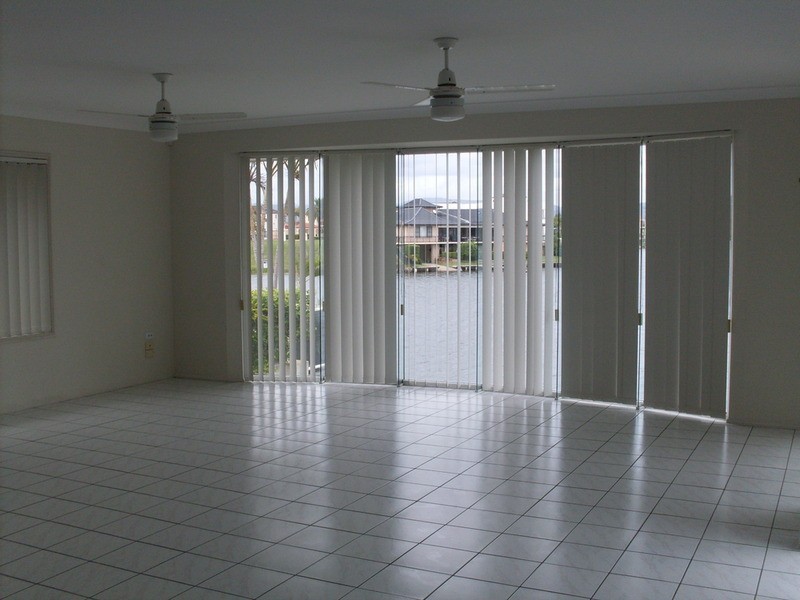 128 Port Jackson  Boulevard, Clear Island Waters QLD 4226