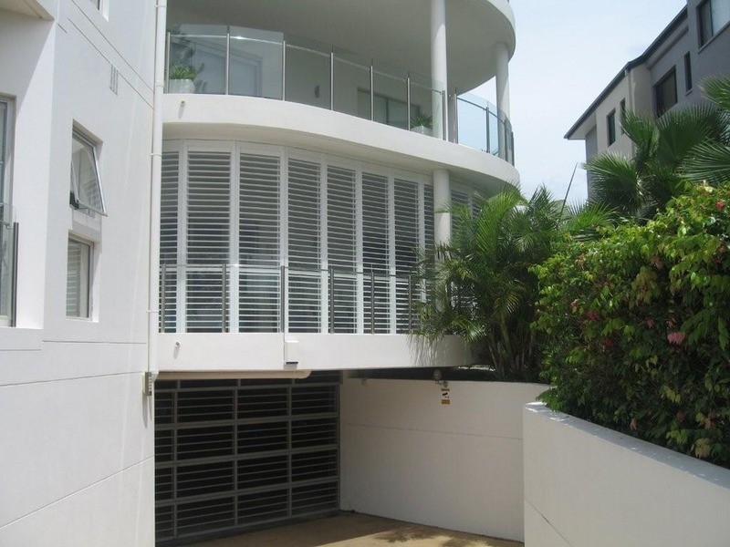 32 “Oasis” Oatland Esplanade, Runaway Bay QLD 4216