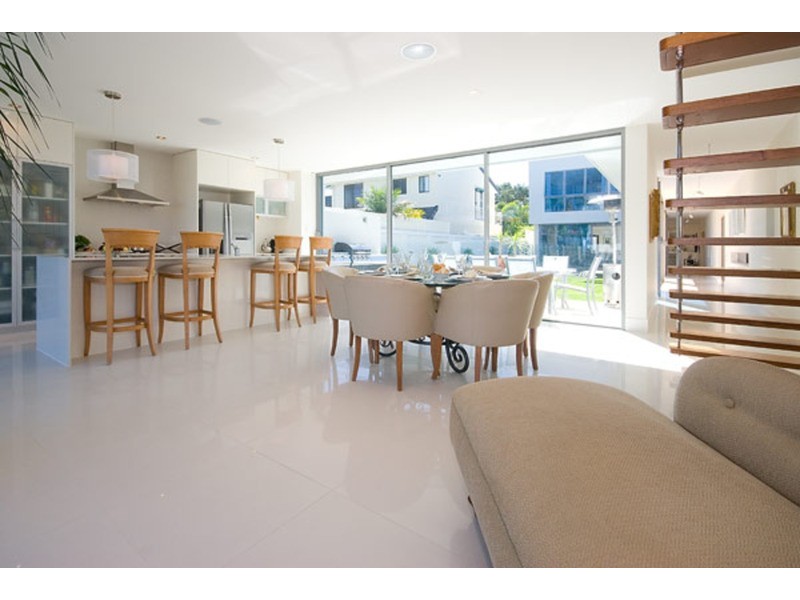 Sorrento QLD 4217