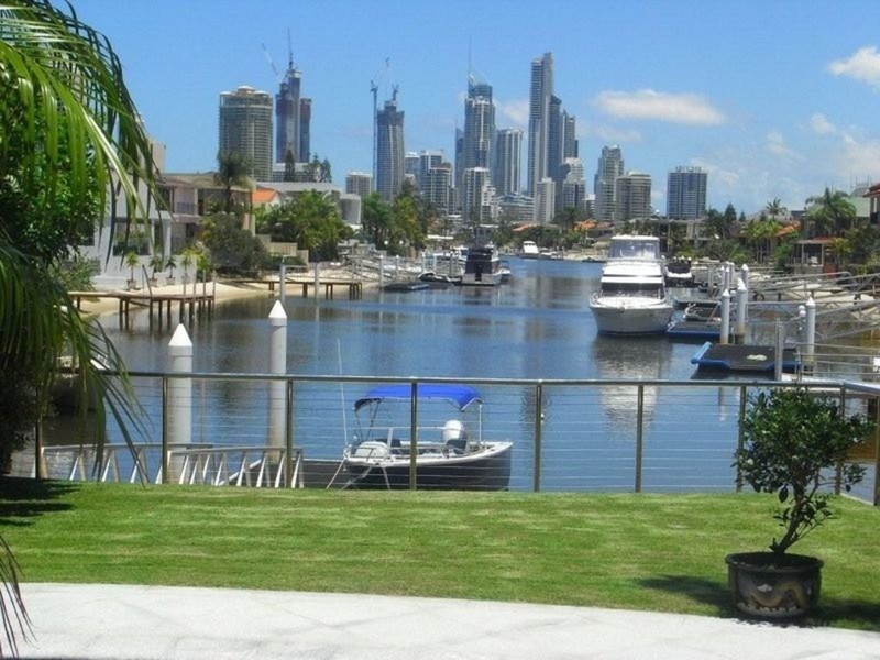 Paradise Waters QLD 4217