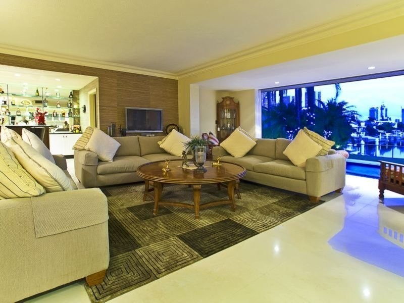 Paradise Waters QLD 4217