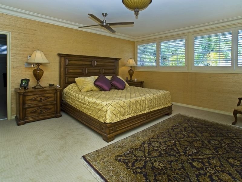 Paradise Waters QLD 4217