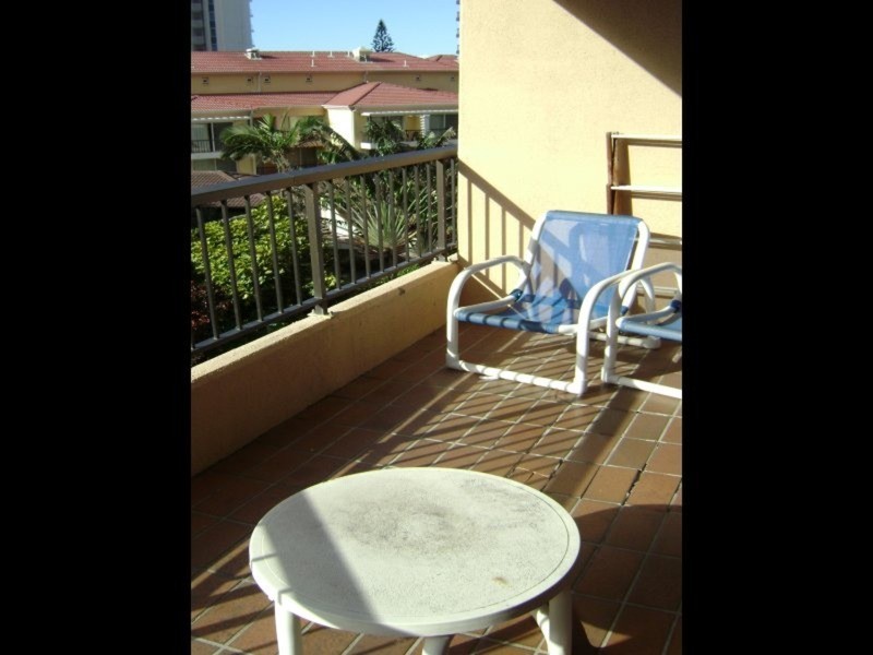 303/5 Enderley Aveune, Surfers Paradise QLD 4217