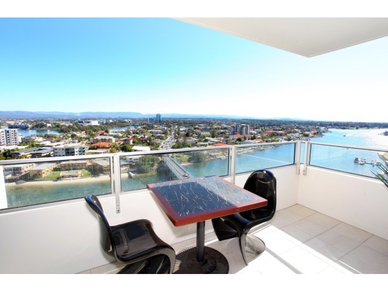 40 Ferny  Avenue, Surfers Paradise QLD 4217