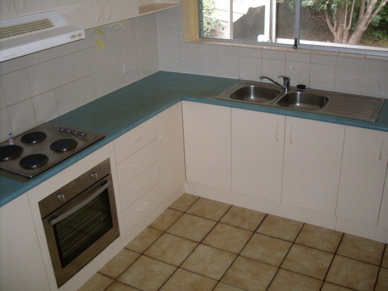 72 Ashmore Road, Bundall QLD 4217