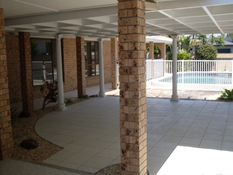 147 Campbell Street, Sorrento QLD 4217