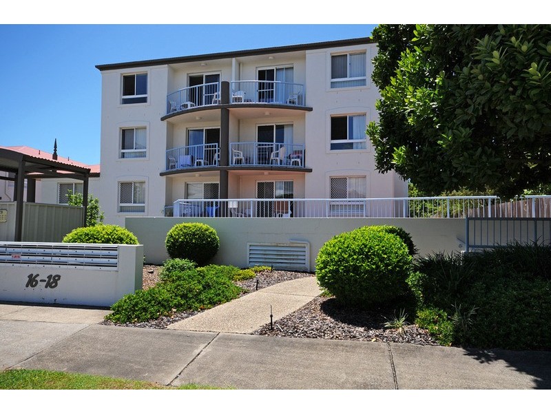 16-18 Lloyd  Street, Southport QLD 4215