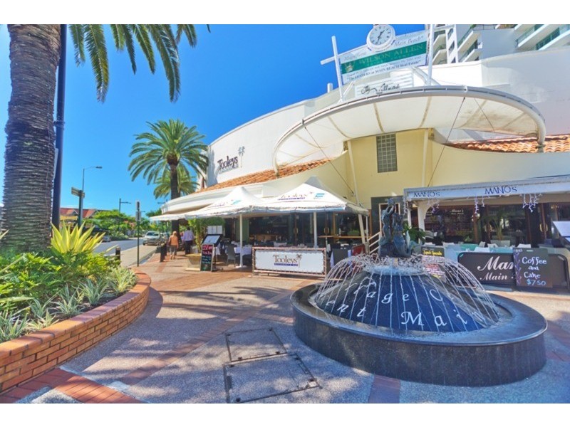 9 Cronin  Avenue, Main Beach QLD 4217