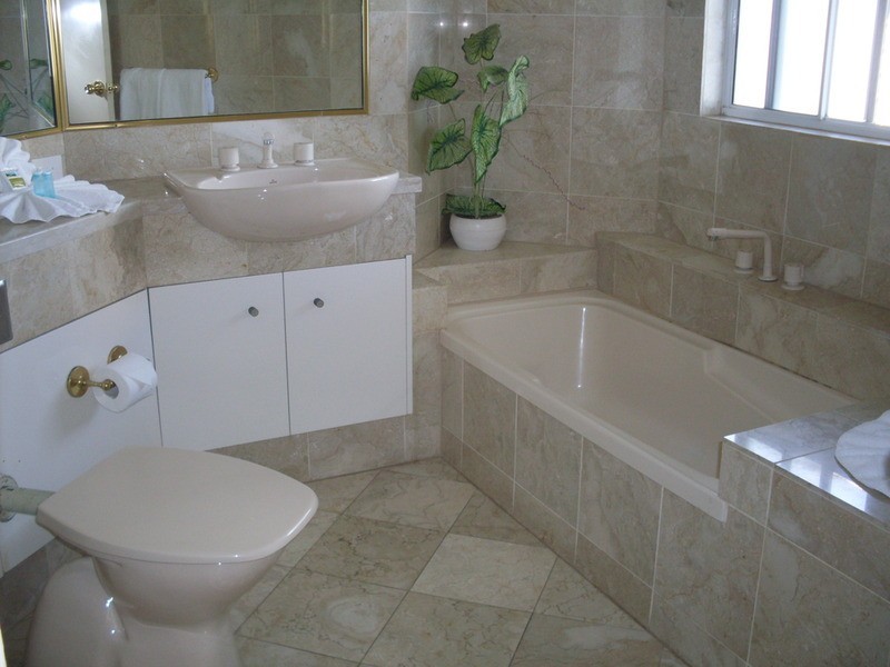 40/19 Riverview Parade, Surfers Paradise QLD 4217