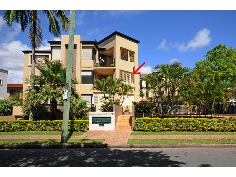 4 Acacia Avenue, Surfers Paradise QLD 4217