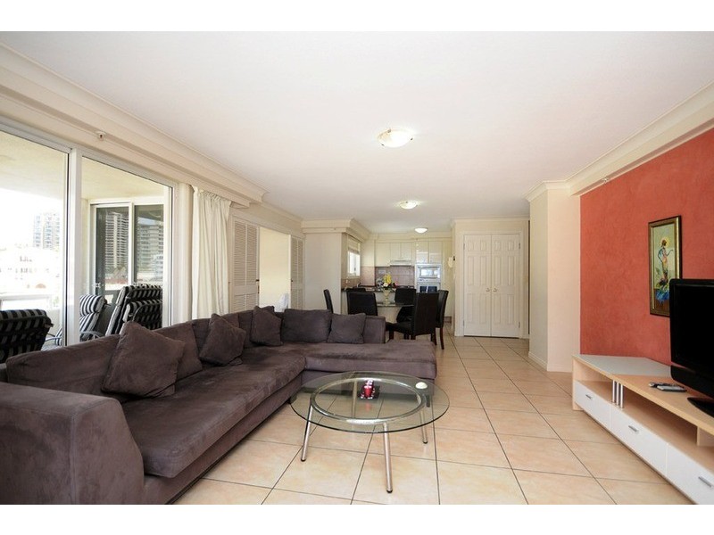 7 Elkhorn Avenue, Surfers Paradise QLD 4217