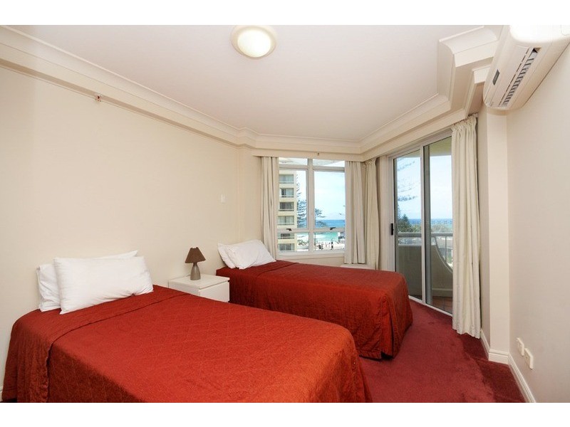 7 Elkhorn Avenue, Surfers Paradise QLD 4217